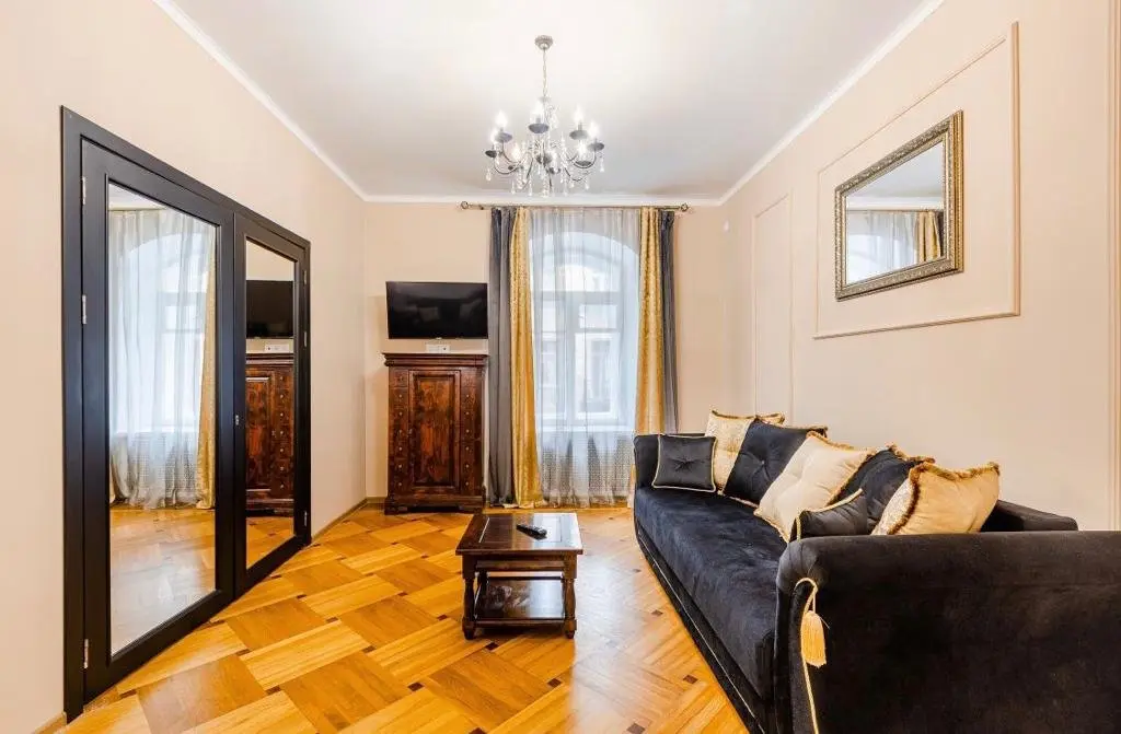 Санкт-Петербург: Апартаменты Loft 3 Bedrooms 10 Persons