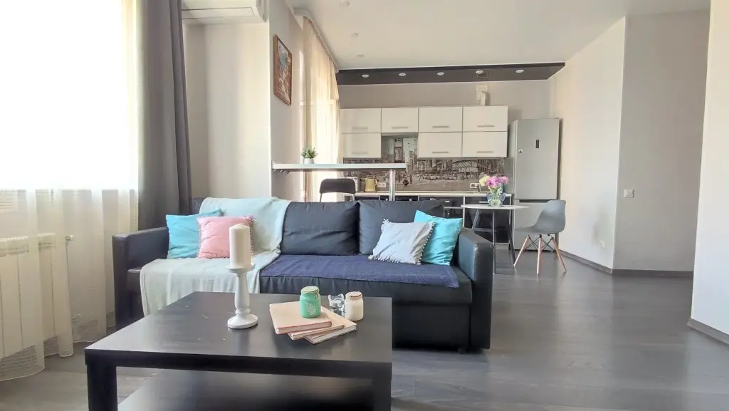 Омск: Апартаменты Nikhouse Серебро