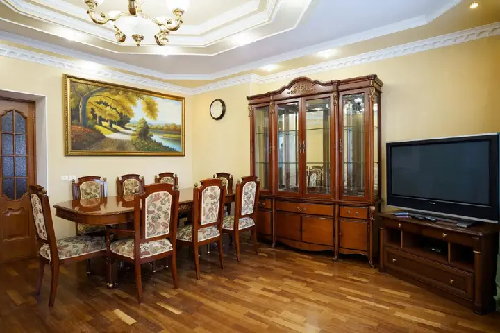 Калуга: Апартаменты Right Room трехкомнатные на улице Баррикад 8
