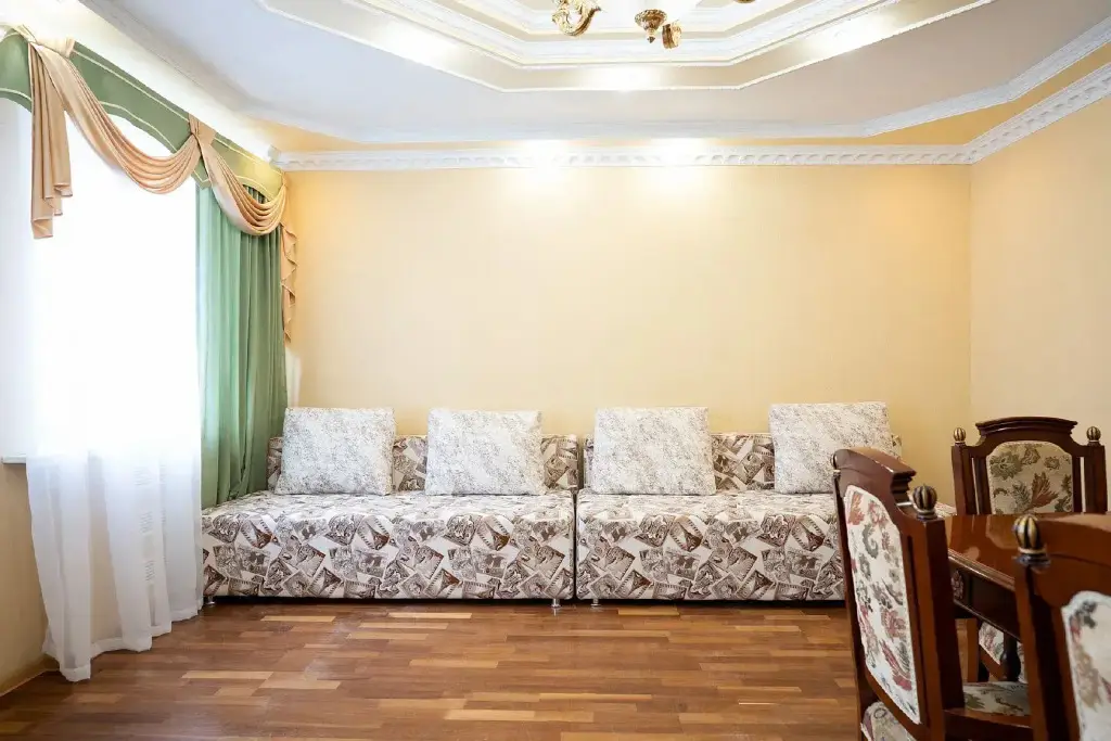Калуга: Апартаменты Right Room трехкомнатные на улице Баррикад 8