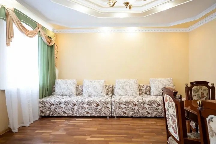 Калуга: Апартаменты Right Room трехкомнатные на улице Баррикад 8