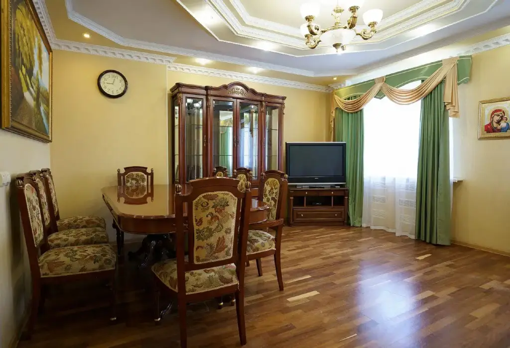 Калуга: Апартаменты Right Room трехкомнатные на улице Баррикад 8