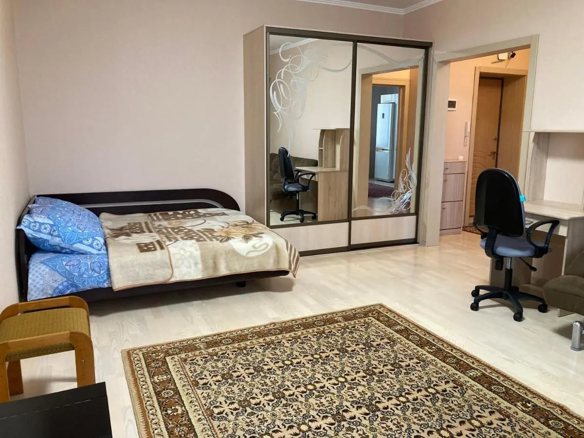Тюмень: Apartment on Minskaya