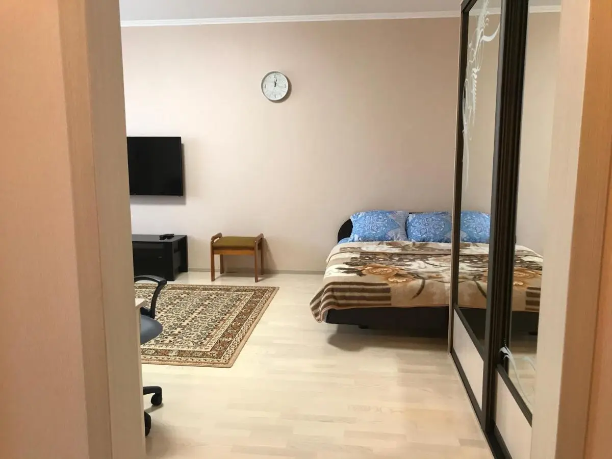 Тюмень: Apartment on Minskaya