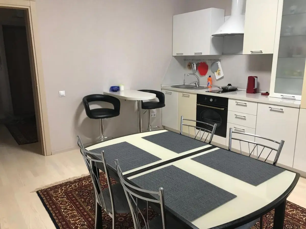 Тюмень: Apartment on Minskaya