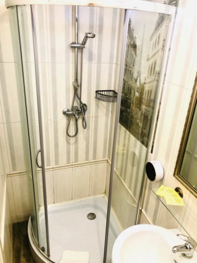 Санкт-Петербург: Good apartment (Гуд апартамент) на Кронверкский проспект 23a