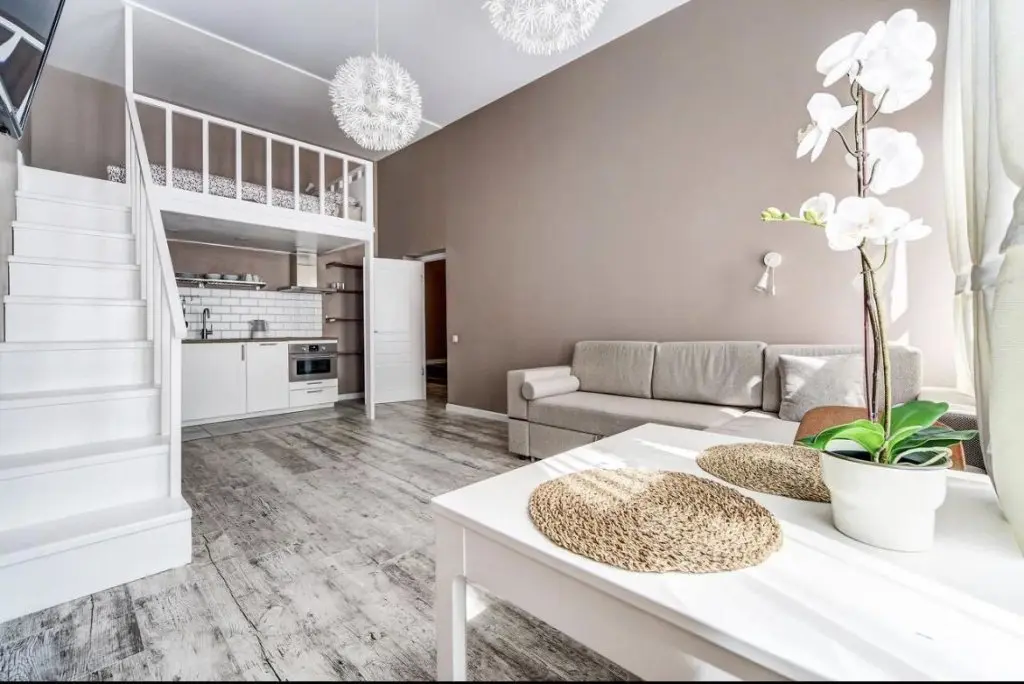 Санкт-Петербург: SweetHome (СвитХоум) на улице Восстания