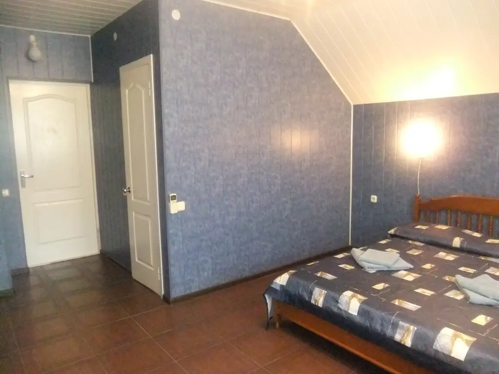 Анапа: Мебелированные комнаты House on Pervomayskaya