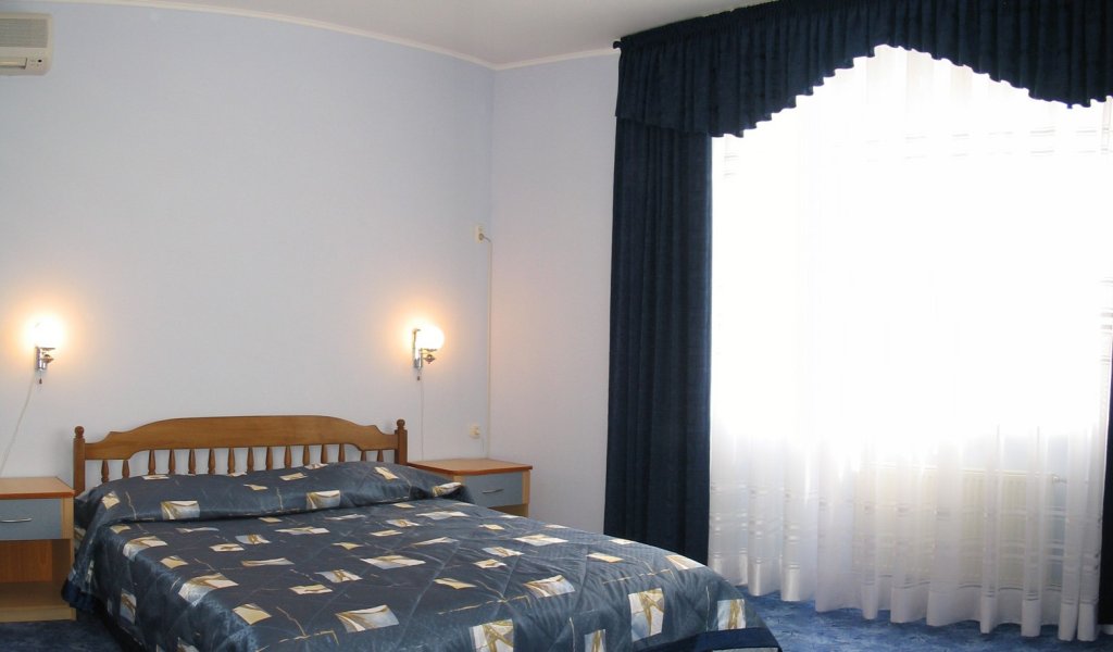 Анапа: Мебелированные комнаты House on Pervomayskaya