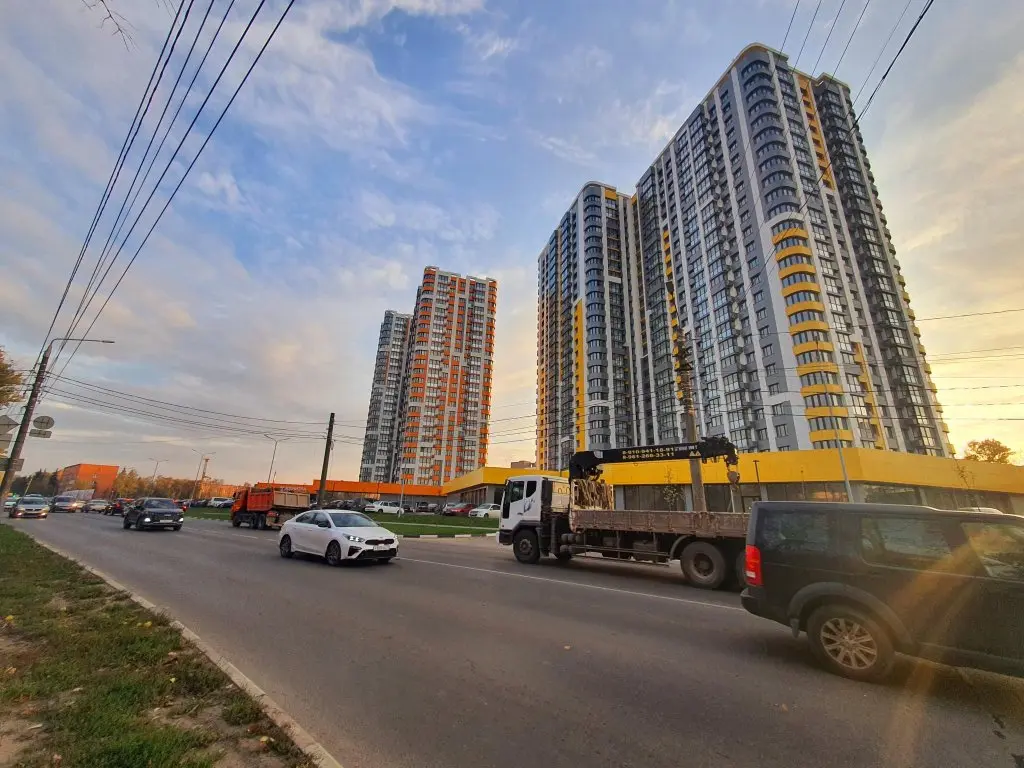 Тула: Апартаменты LVH (ЛВХ) на улице Оборонная