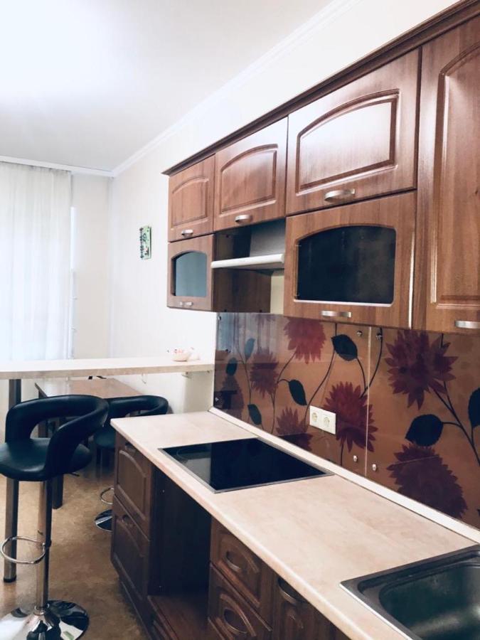 Тюмень: Apartament Kristall