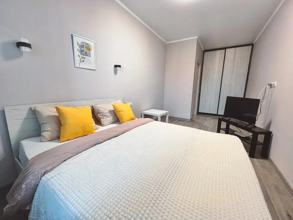 Апартаменты 1-комнатная квартира люкс Bedroom Suite в ЖК Старый центр — фото 1