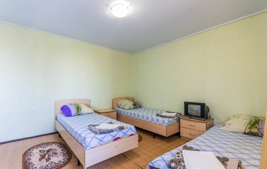 Витязево: Гостевой дом Уют