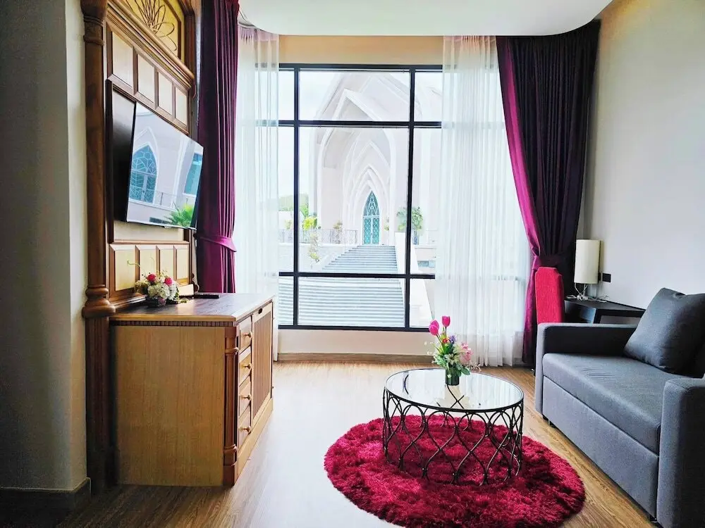 На Чом Тхиан: Grand Lord Hotel& Residence