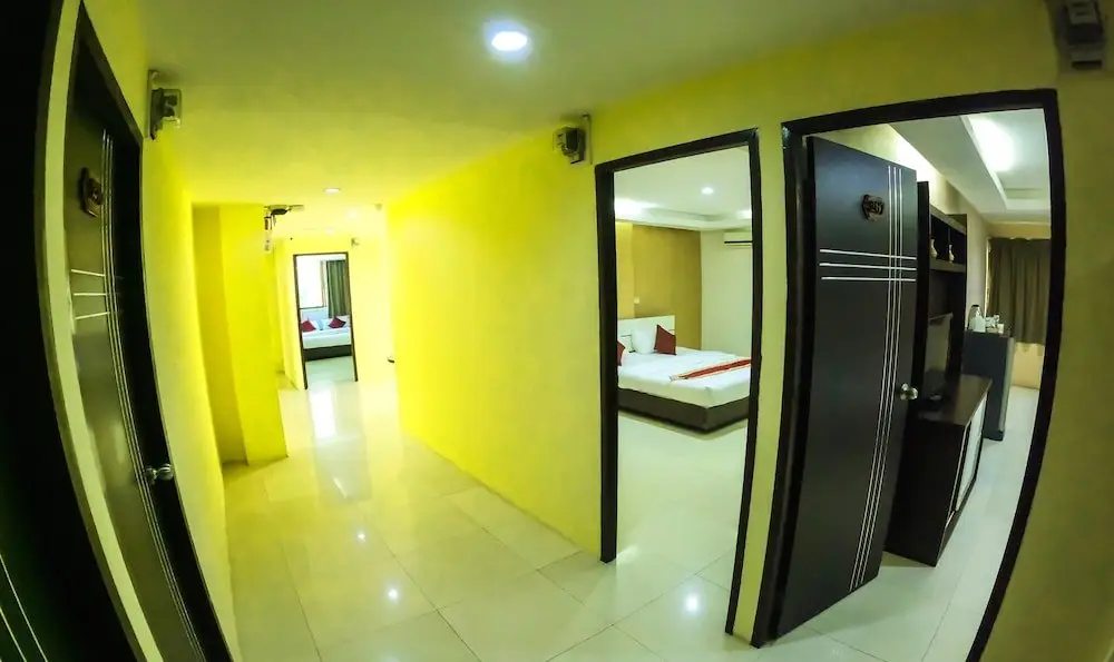 Паттайя: Riqueza Suites Pattaya