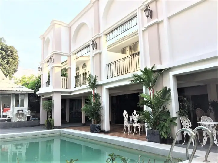 Паттайя: Wong Amat House