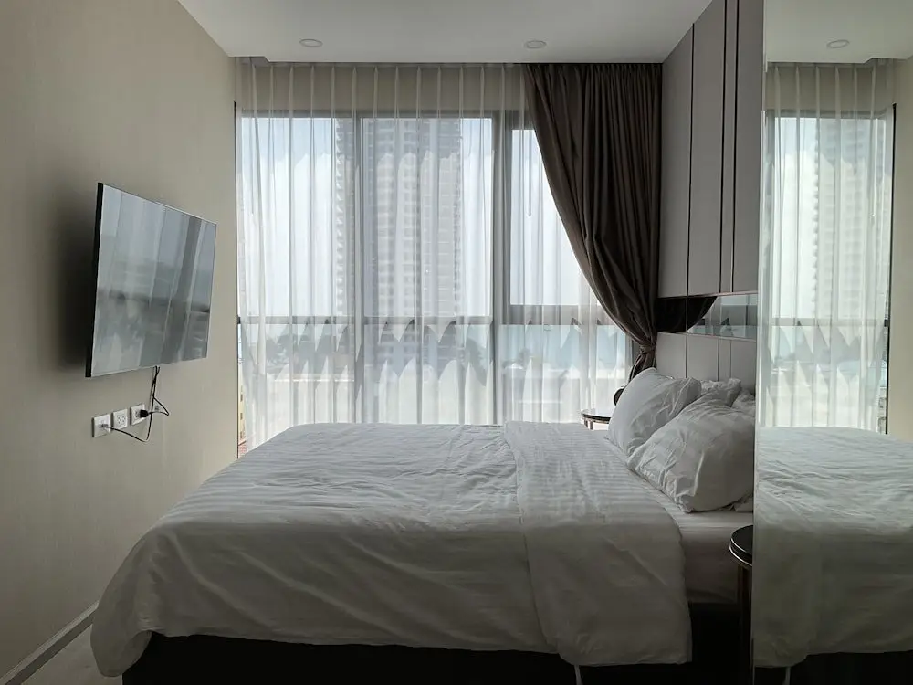 Паттайя: Panora 2-Bedroom Apartment With Sea View