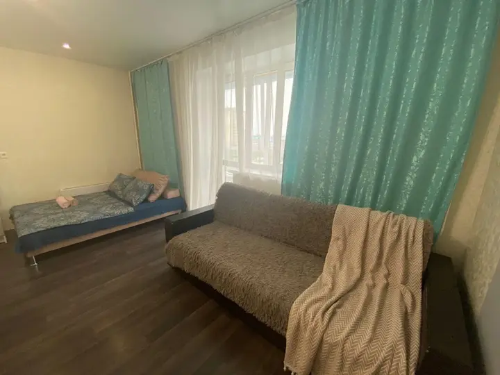 Тюмень: Romlex Apartments (Ромлекс) на улице Верхнетарманская