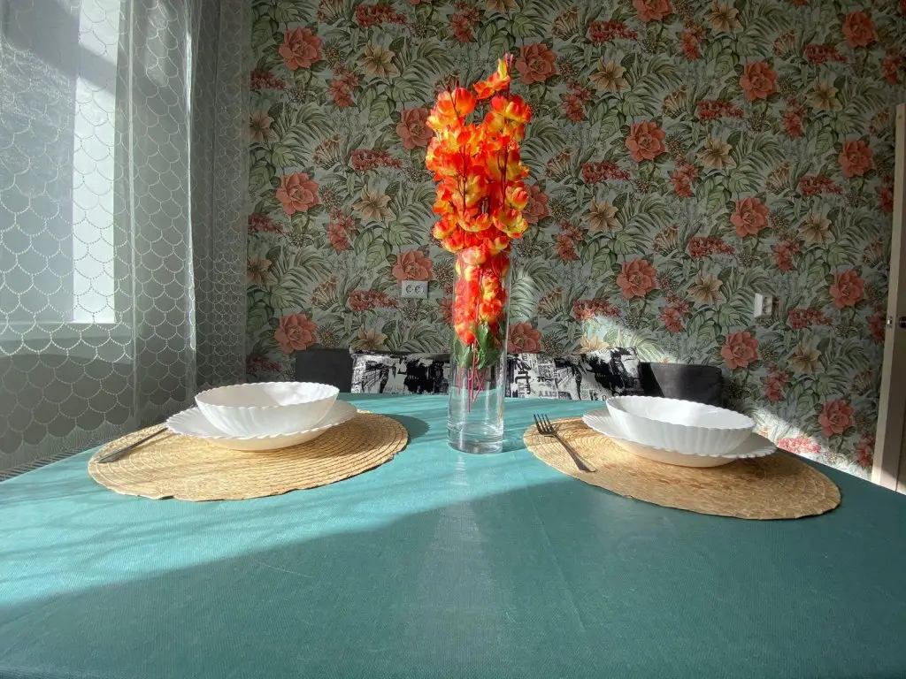 Тюмень: Romlex Apartments (Ромлекс) на улице Верхнетарманская