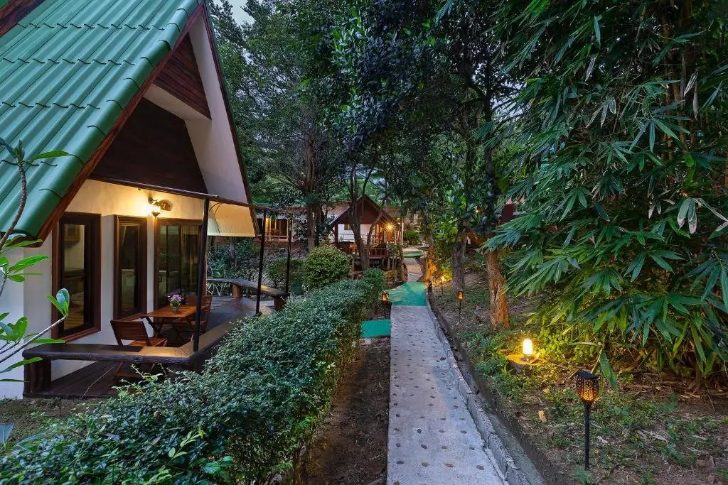 Муанг: Harmony Naturist Resort Rawai Phuket