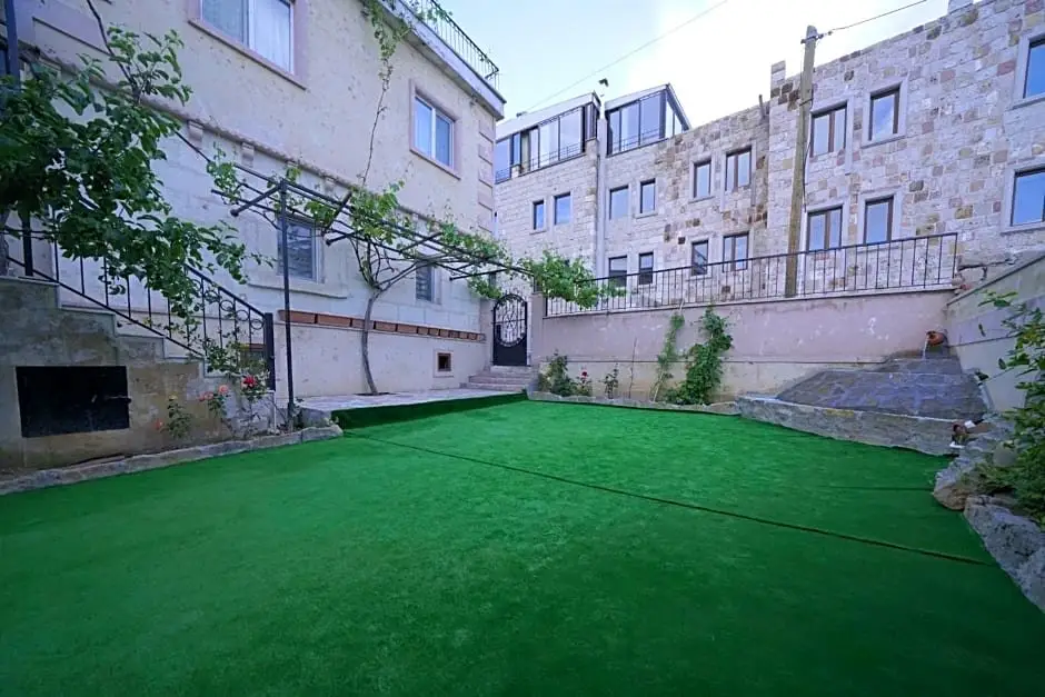 Орханлы: Epoch Stone House