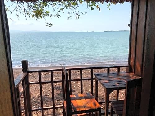 Сатун: Red Sand Beach Resort