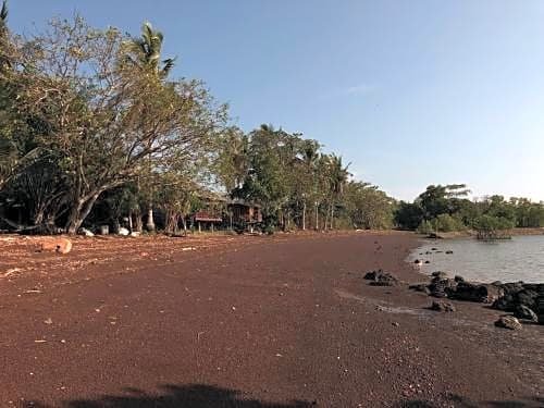 Сатун: Red Sand Beach Resort
