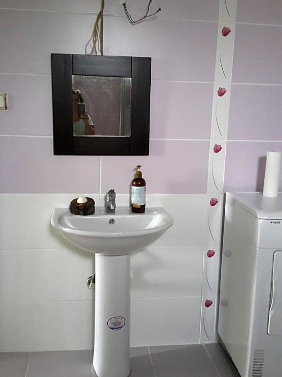 Эйюп: New Istanbul Aiport 13 km- Private Bath & Balcony