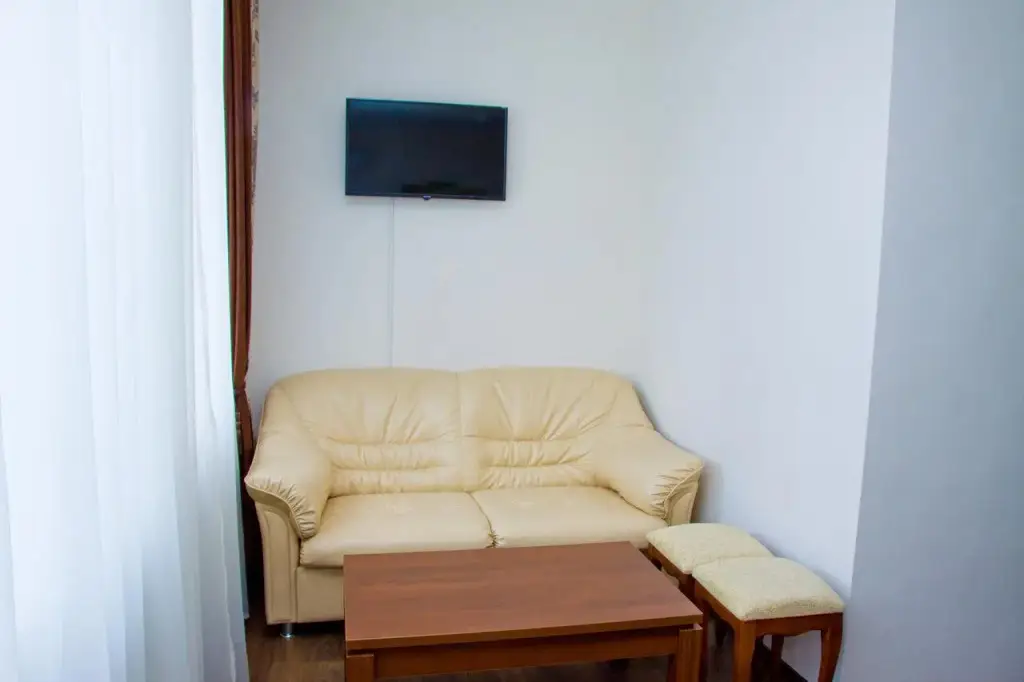 Усть-Донецкий: Левада
