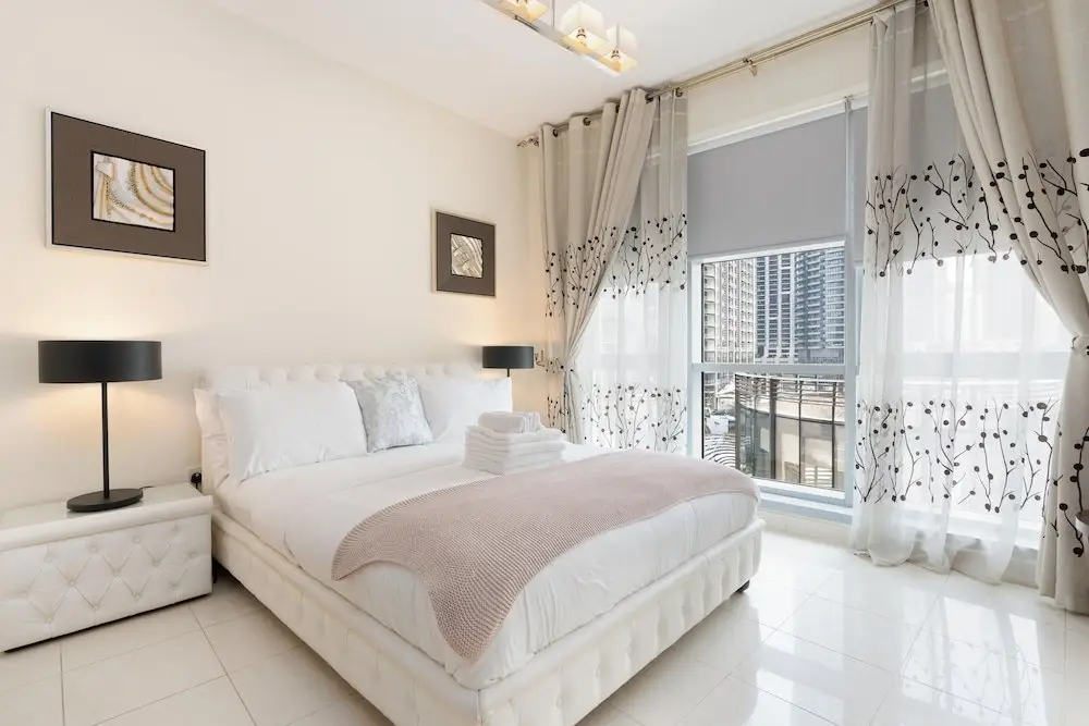 Дубай: Lux BnB I Standpoint Tower I Opera View