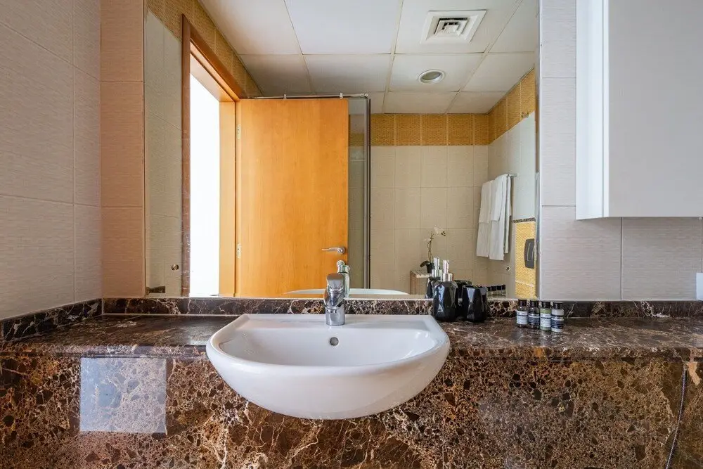 Дубай: Minutes From Beach! Bright 1BR in Dubai Marina!