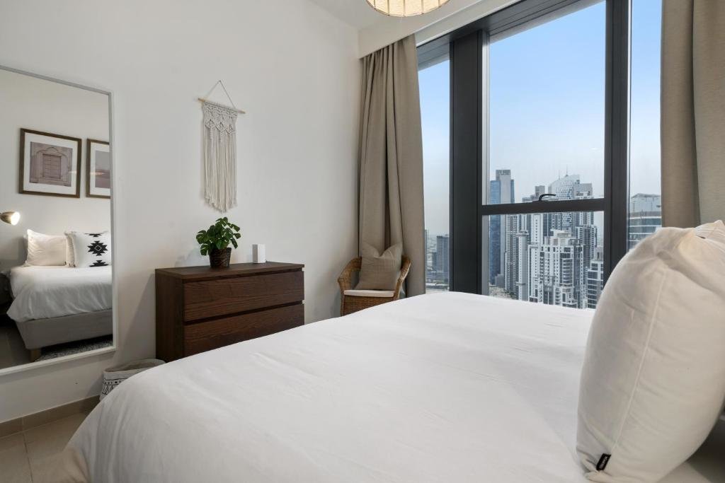 Дубай: Monty - Breathtaking City Views From DT Apt with Terrace