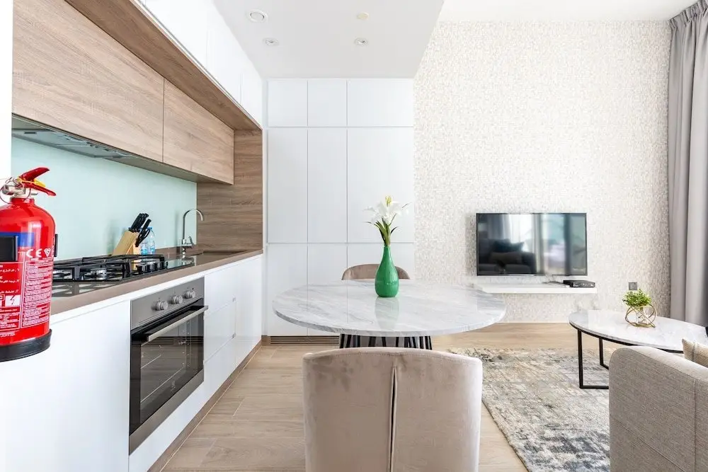 Дубай: Spacious & Ornate Studio Apartment in the Famous Dubai Marina!