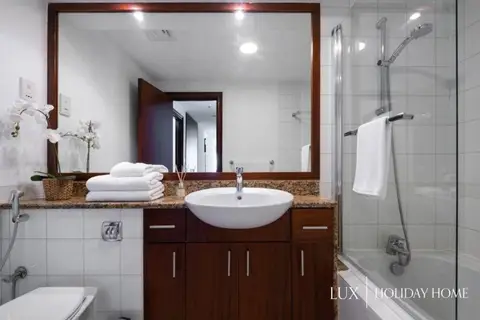 LUX - Ultimate Marina View Deluxe Suite — фото 1