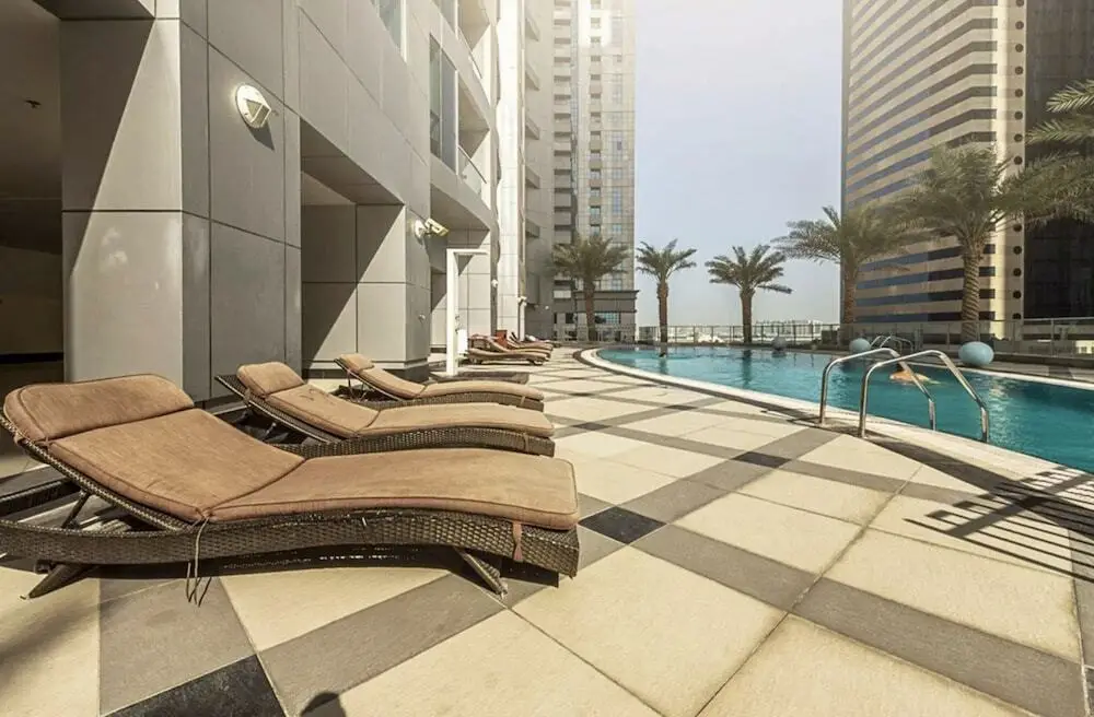 Дубай: Maison Privee - Modern Urban Retreat in the Heart of Dubai Marina
