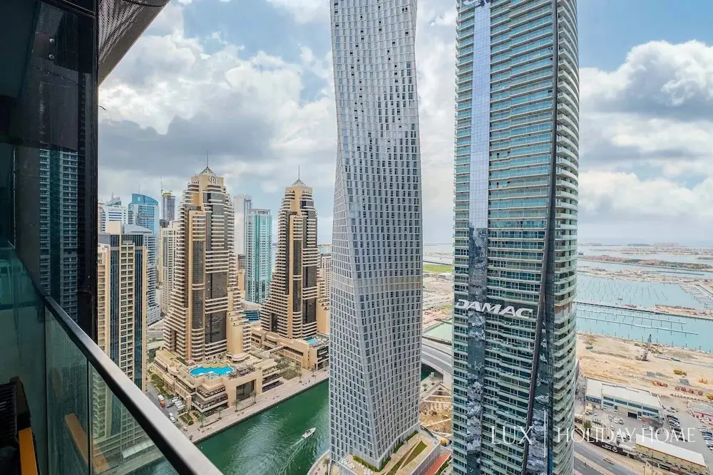 Дубай: LUX Holiday Home - Marina Gate 1