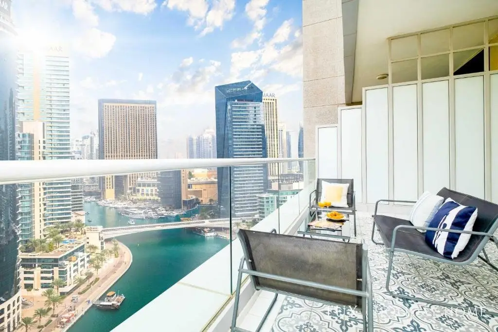 Дубай: LUX  Marina Promenade Penthouse suite