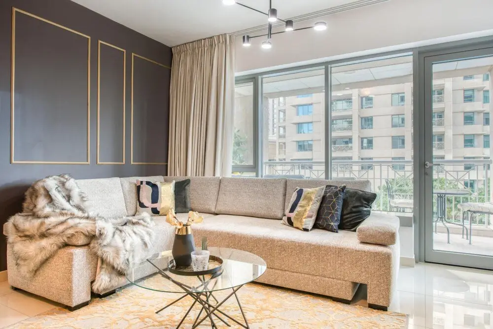 Дубай: Radiant Urban Retreat With Iconic Burj Khalifa Vws