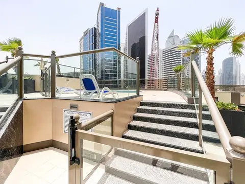 Luton Vacation Homes - Elite Downtown Residence — фото 1