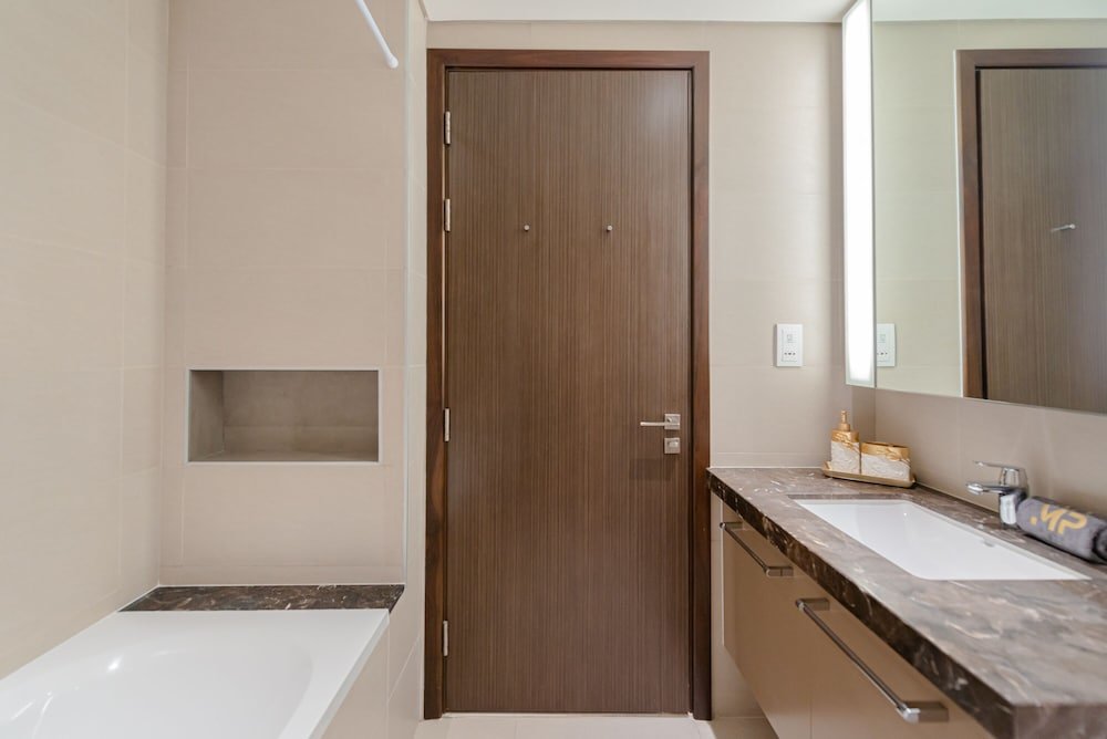 Дубай: Marco Polo - Elite Apt near Burj Khalifa with large Pool