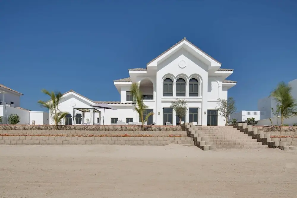 Дубай: Luxury Villa w Dramatic Vw Private Beach Pool