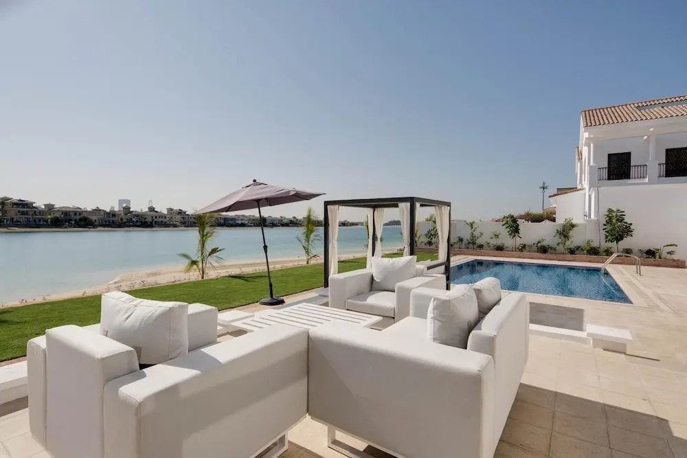 Дубай: Luxury Villa w Dramatic Vw Private Beach Pool