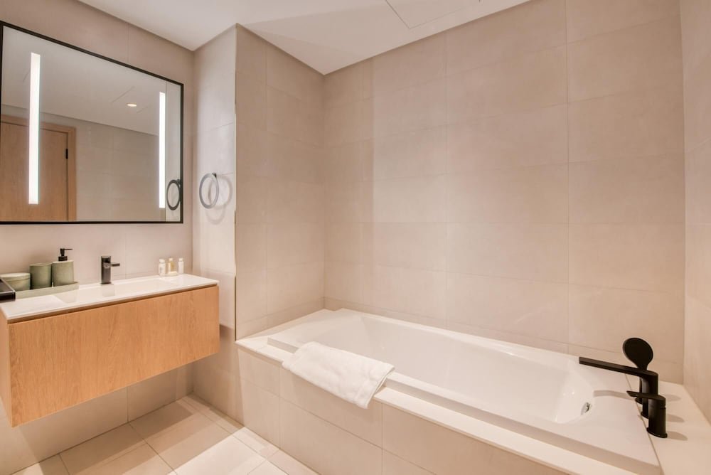 Дубай: Luxury Apt W Burj Khalifa Vw Dubai Canal Access