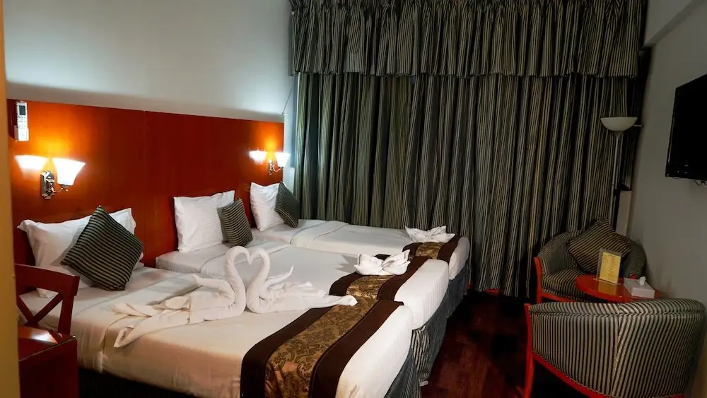 Дубай: Boonmax Hotel L.L.C