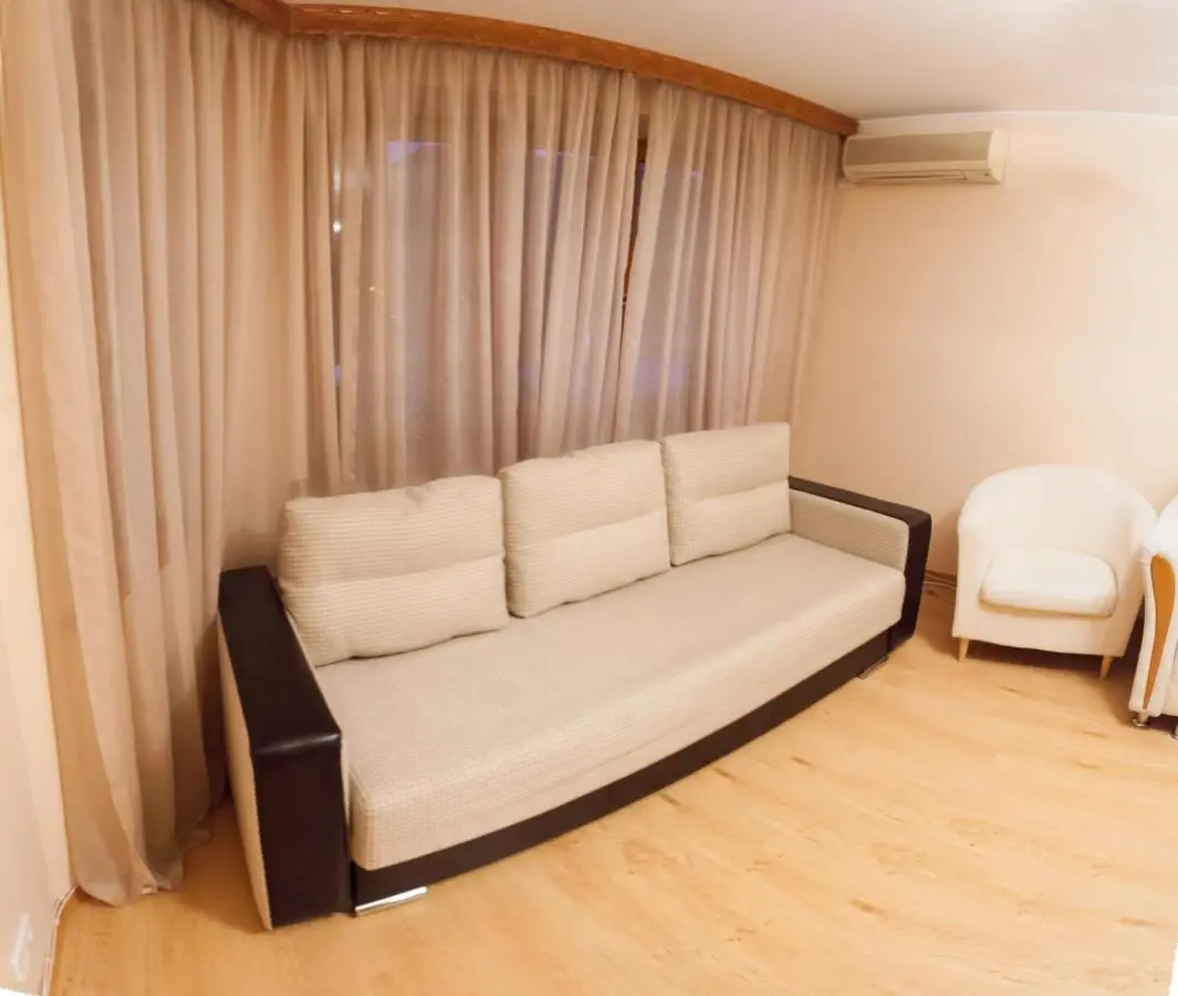 Тюмень: Apartment on Energetikov 53/3