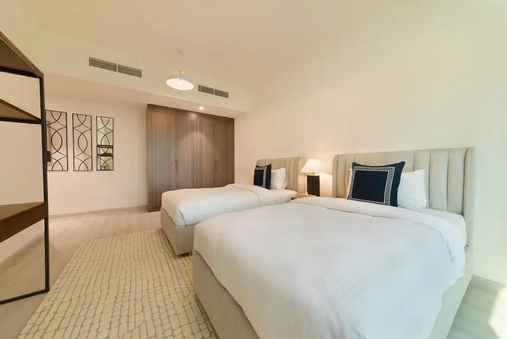 Дубай: Maison Privee - Millennium Executive Tower