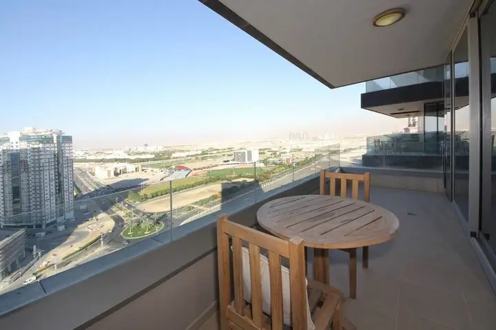 Дубай: Studio Apartment in The Matrix Tower