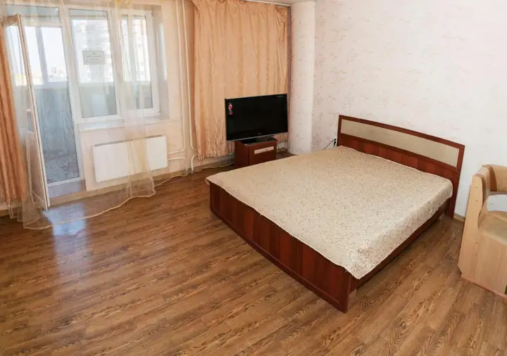 Тюмень: Apartment-Studio in City centre on 50 Let VLKSM 13