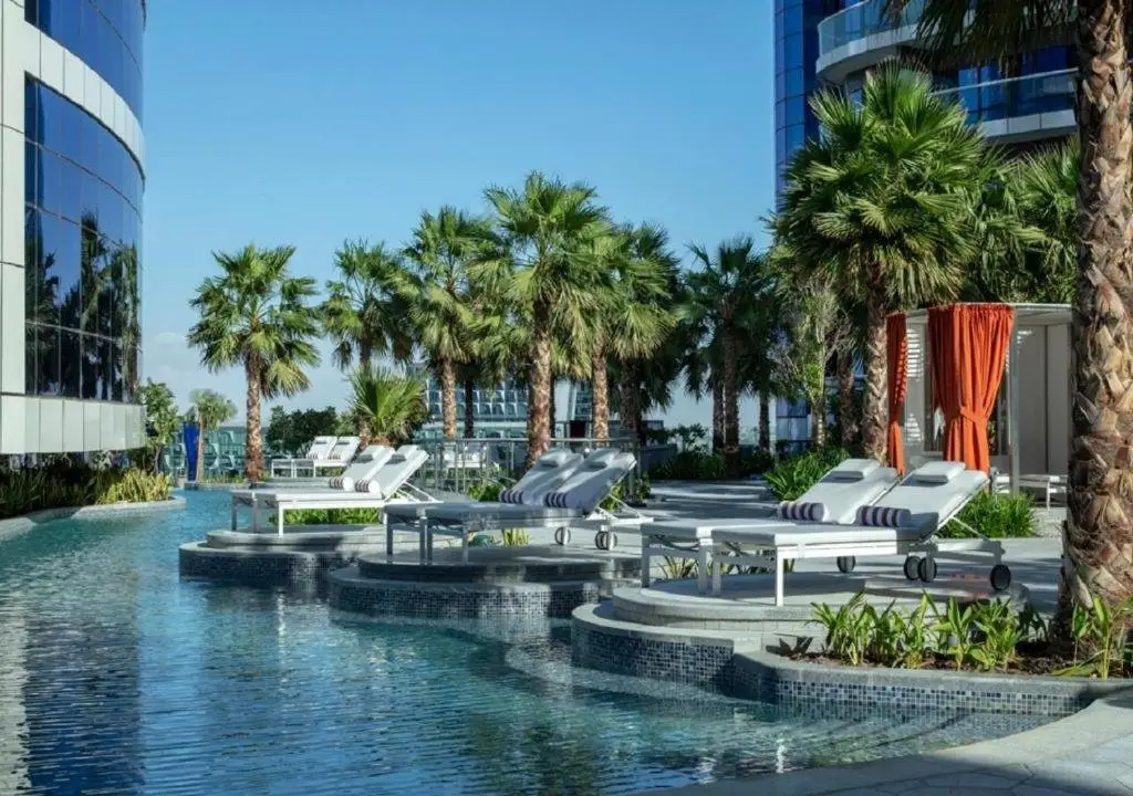 Дубай: DAMAC Towers by Paramount Hotels & Resorts
