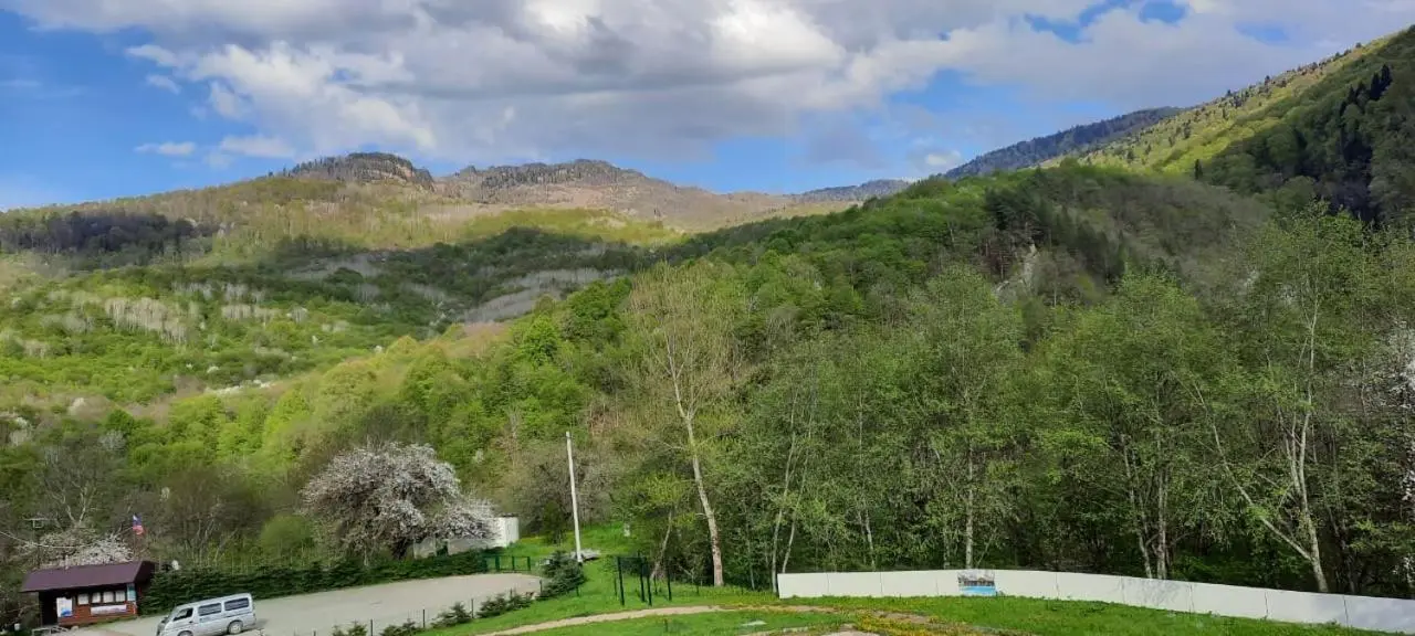 Мостовской: База Отдыха Вериют